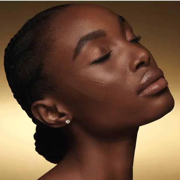 Estée Lauder Re Nutriv Ultra Radiance Liquid Makeup SPF 20