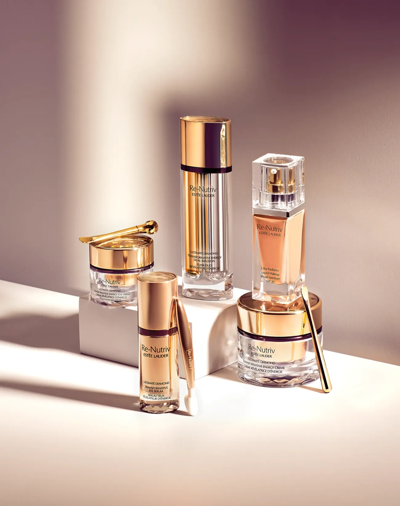 Estée Lauder Re Nutriv Ultra Radiance Liquid Makeup SPF 20