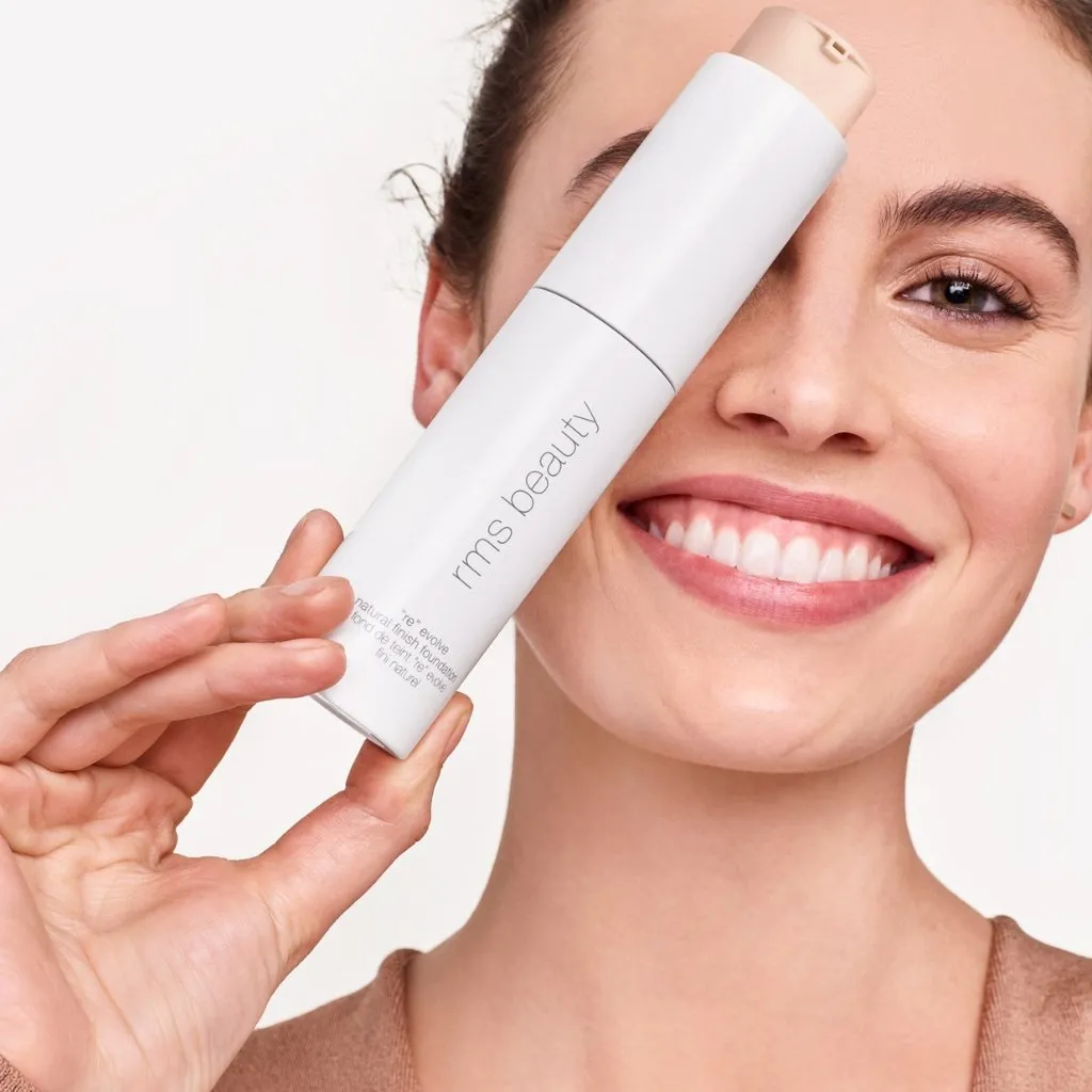 ReEvolve Natural Finish Foundation